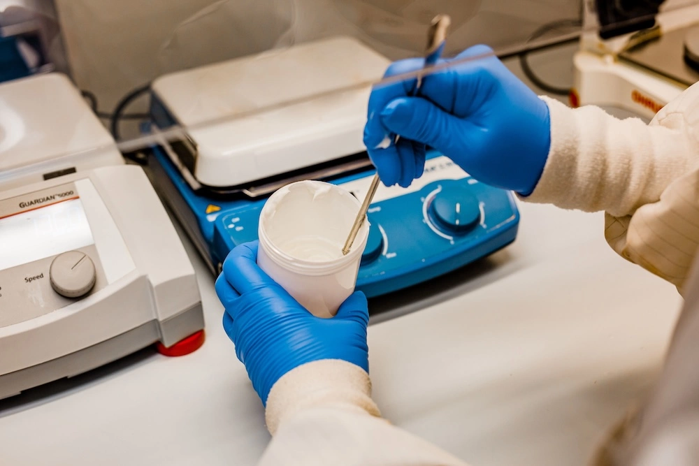 4 Ways that Compounding Medications Allows Us to Provide the Best Solutions for You